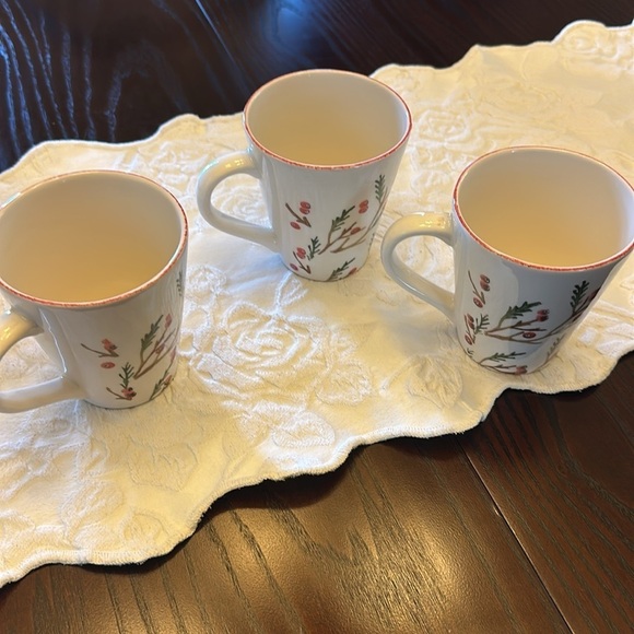 Papart Holiday Mugs Set of 3 - Picture 4 of 8